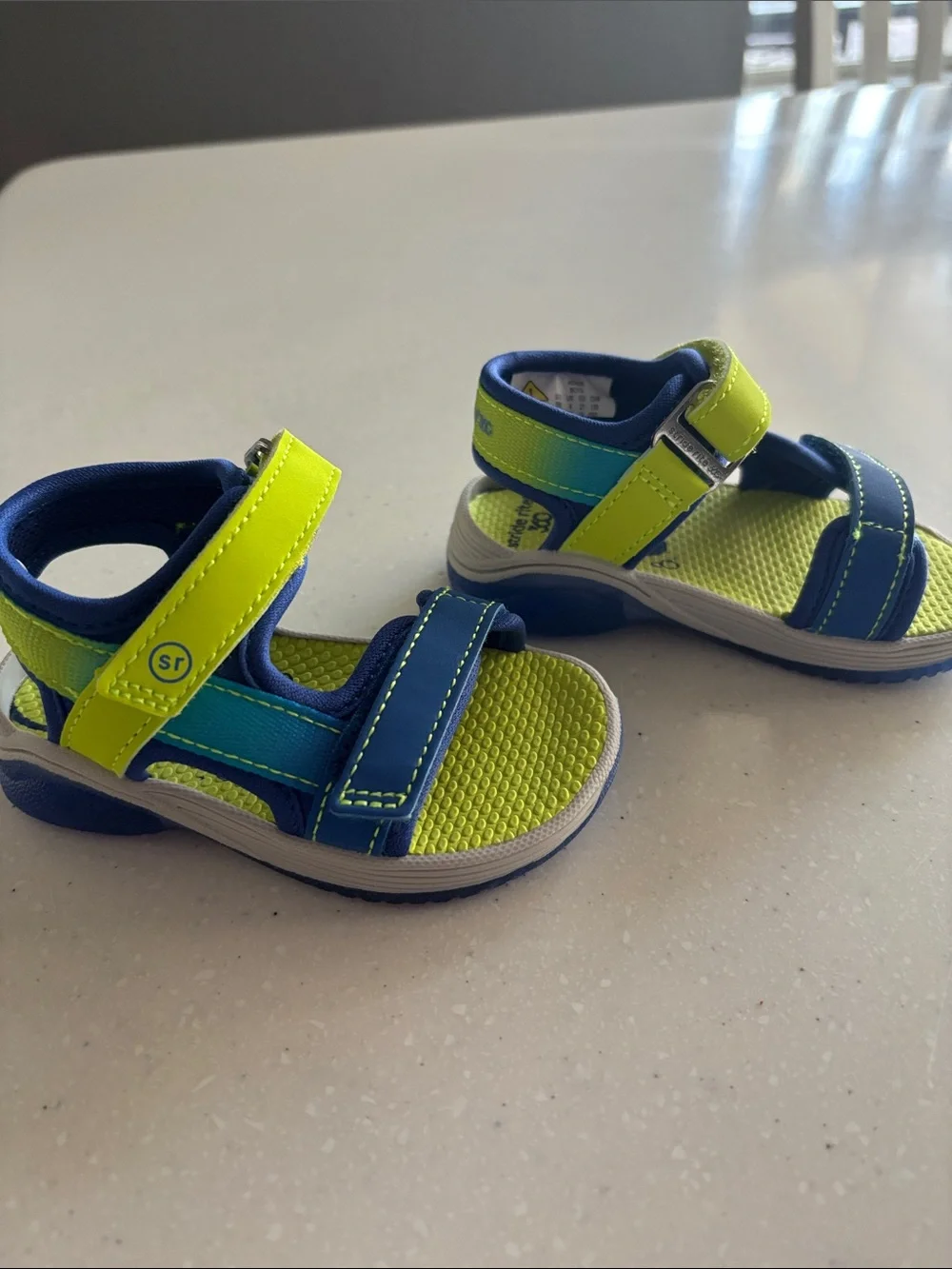 NWOT Stride Rite 360 Asher Light Up Neon Green and Blue Kids Velcro Sandals